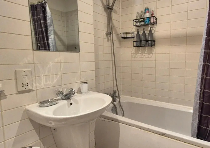 Stylish 1BR Flat Next to Hockley