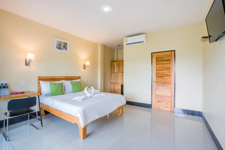 Superior Double room with balcony and with garden view