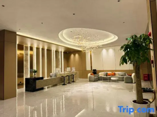 Huachen Zhixuan Hotel