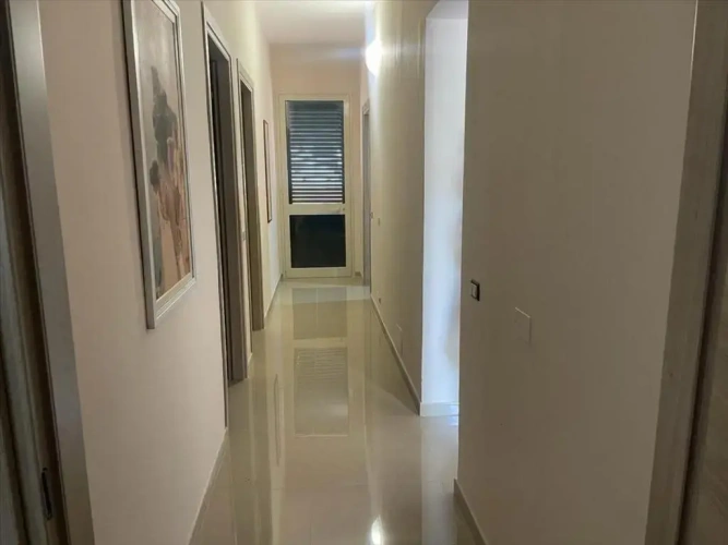 4 Bedrooms Cottage