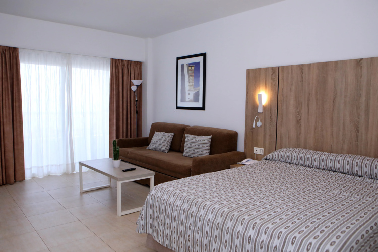 Aparthotel PYR Fuengirola