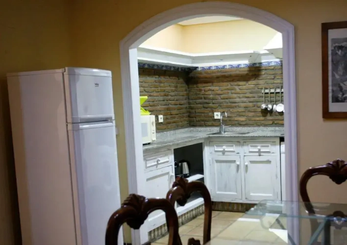 2 Bedrooms Cottage