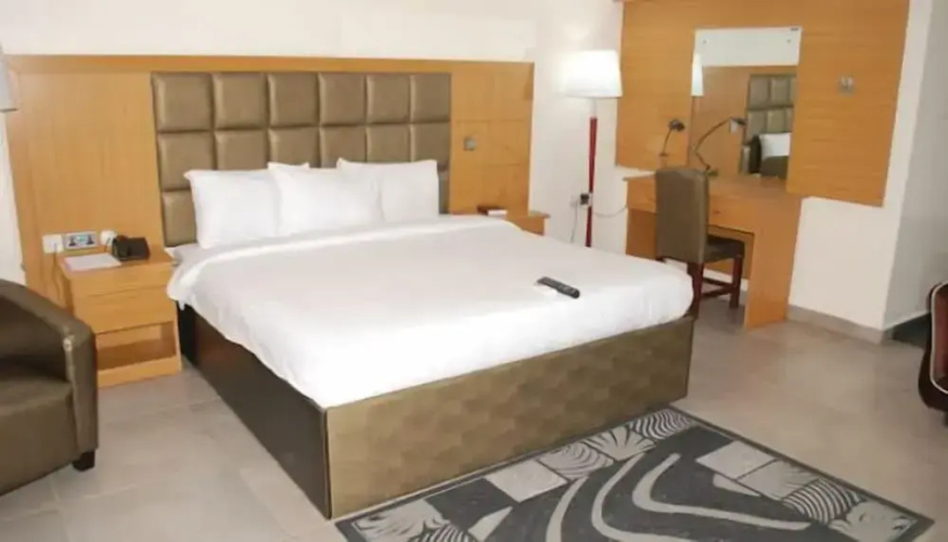 Yewa Frontier Hotel