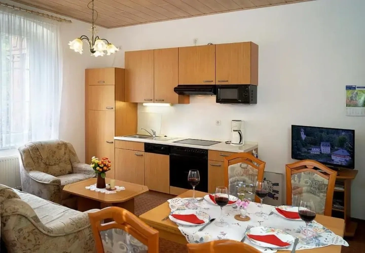2 Bedrooms Apartment
