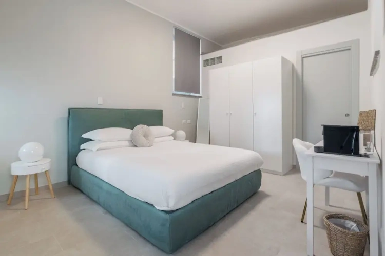 Deluxe Double room with city view