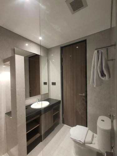 Eno Front One Hotel Semarang