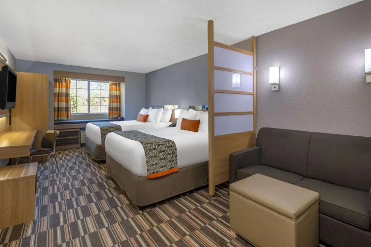 Quadruple Suite