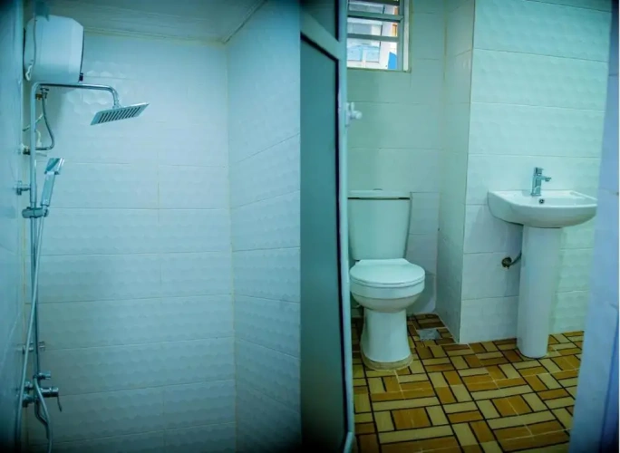 3 Bedrooms Apartment