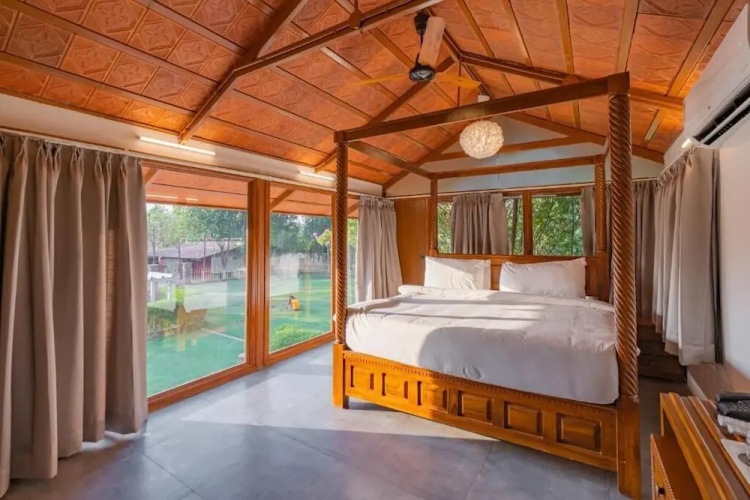 Brown Town Resort & Spa