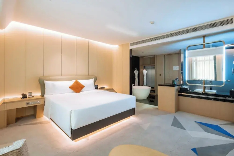K · International Hotel