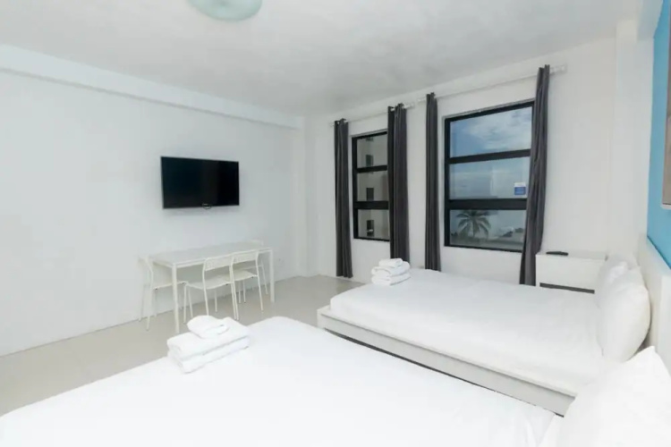 568 Studio Ocean View