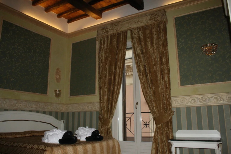 Upper View Suite