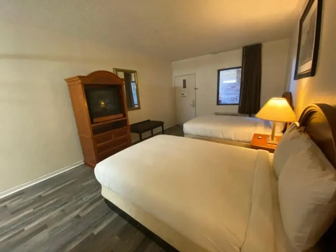 2 Bedrooms Suite