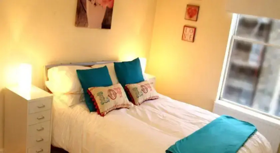 Blackfriars Apartment