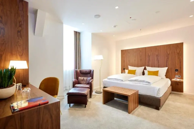 Standard Double room with view