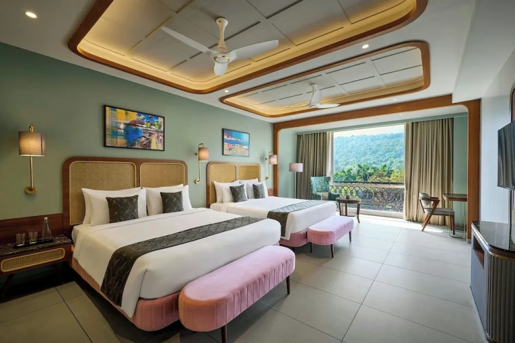 Suite with mountain view