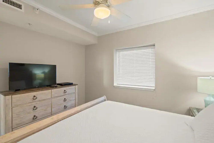 Sanibel 305