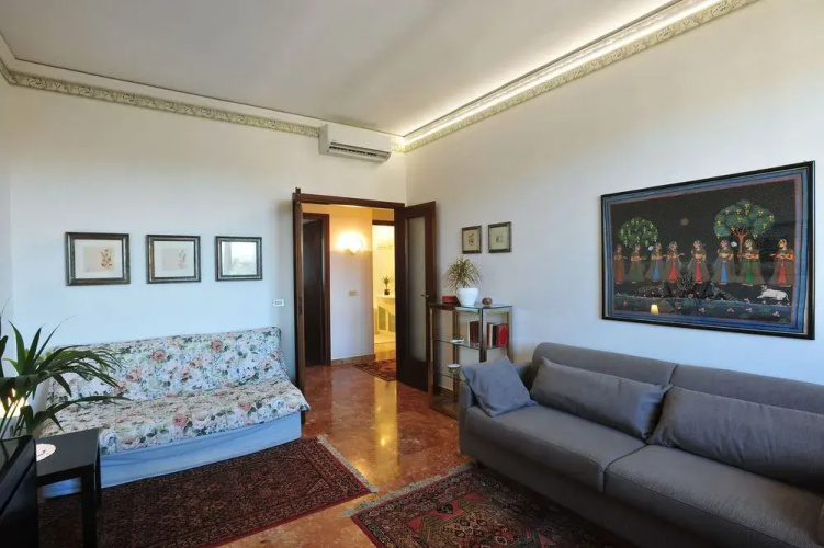 Medardo Rosso Apartment