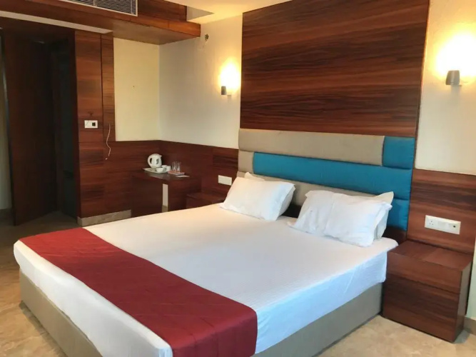 Kings Crown Hotel- Saltlake