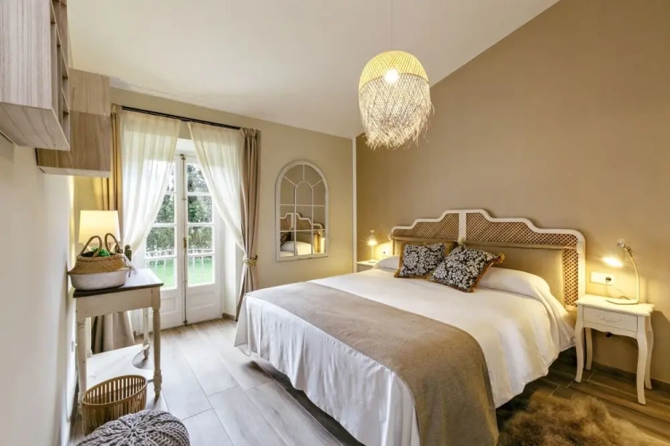 4 Bedrooms Villa with garden view