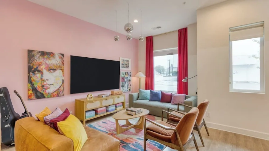 1 Bedroom Cottage with balcony