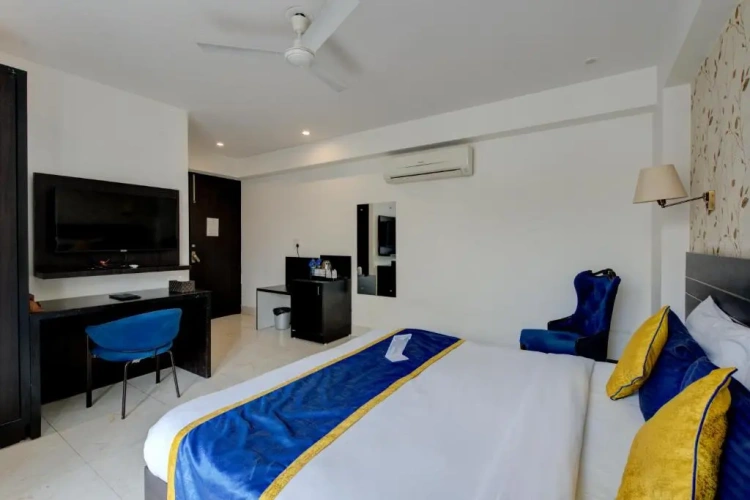 Superior room