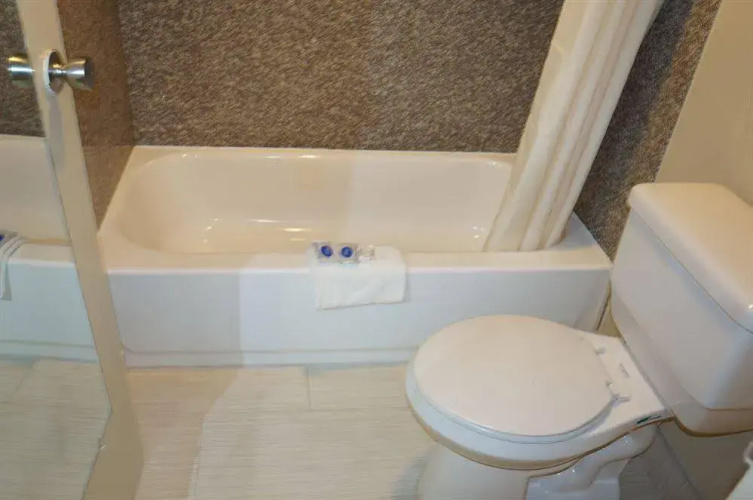 Super Inn And Suites