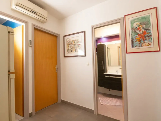 Apartment Point