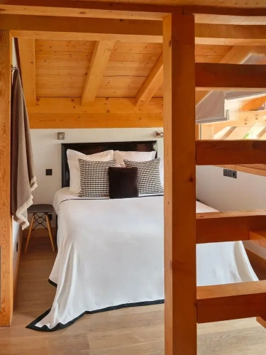 4 Bedrooms Luxury Chalet with mountain view