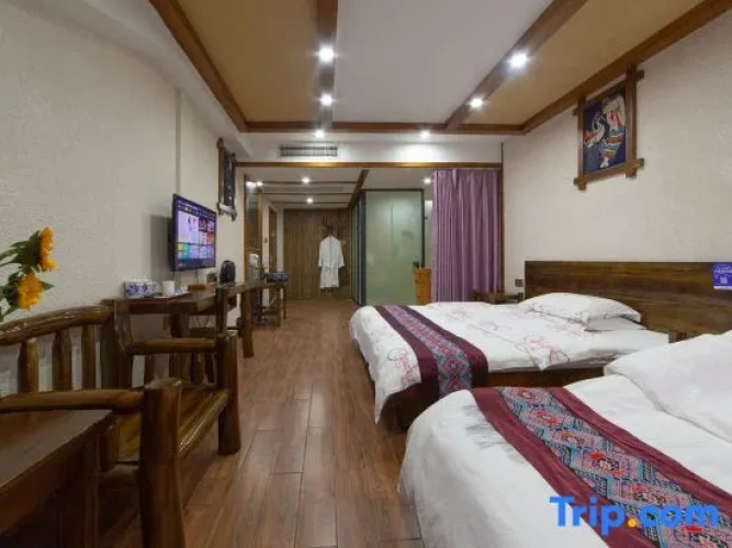 Standard Twin Family room