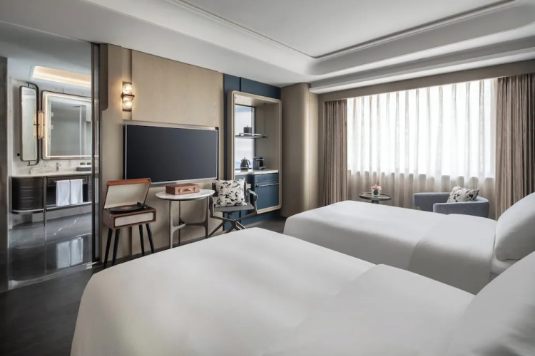 Intercontinental Hangzhou Wulin by IHG