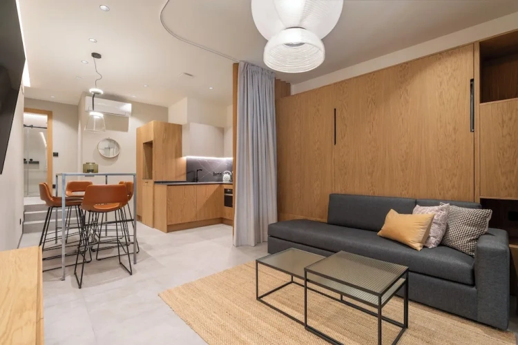2 Bedrooms Apartment