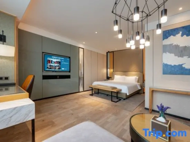 Deluxe Double Suite