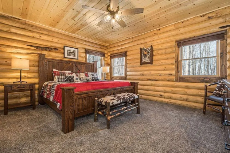 Honey Bear Hideaway by Taylor Made Deep Creek