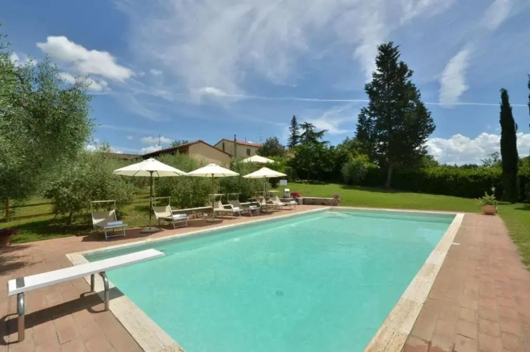 3 Bedrooms Villa