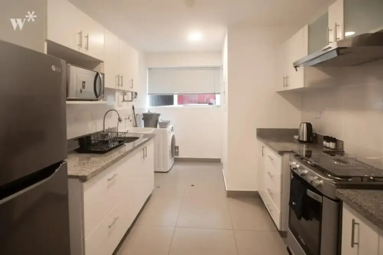 w Sleek 2BR in Miraflores