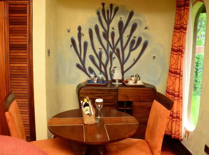 Amboseli Lodge