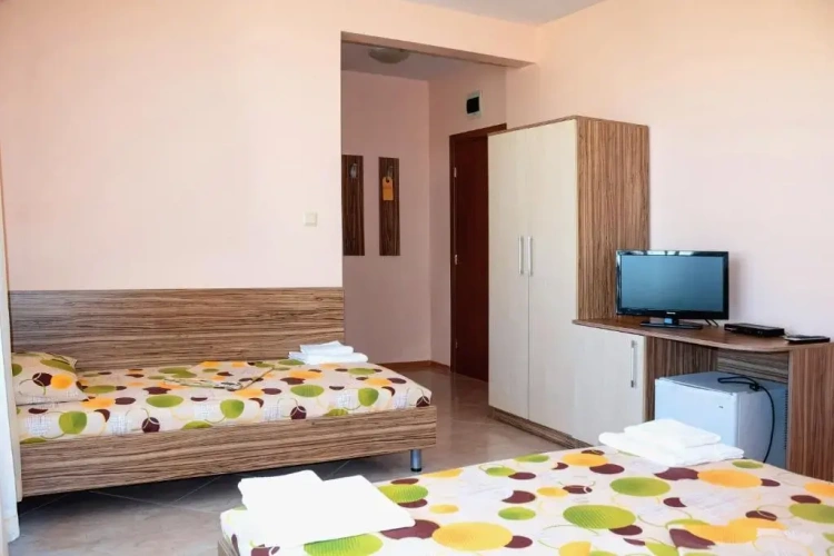 Standard Triple room with balcony