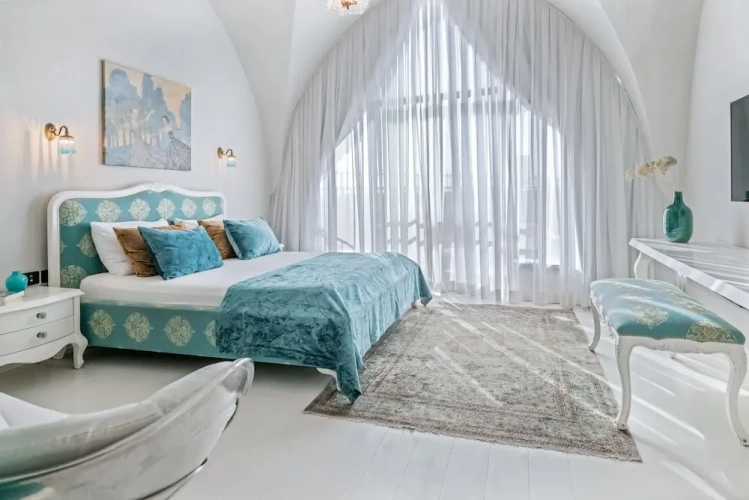 Deluxe Double room with partial ocean view