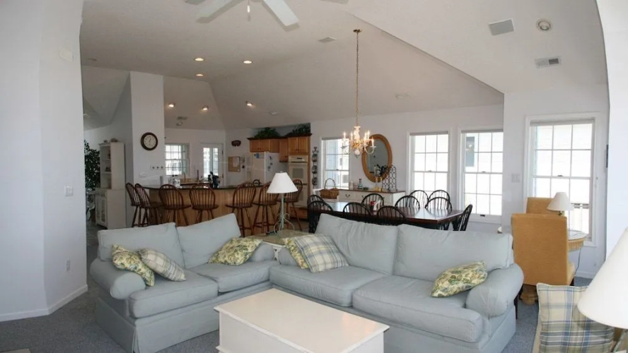 Cutty Sark - 6 Br home by RedAwning