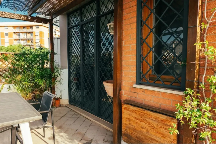 Sunset Apartment in Rome