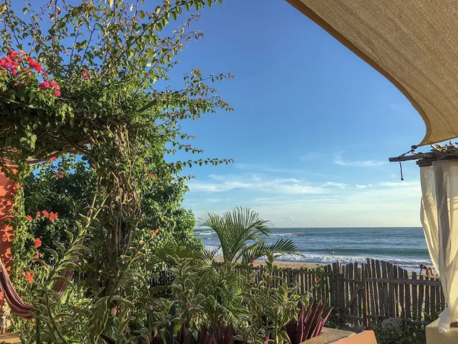 Katamah Beachfront Guesthouse