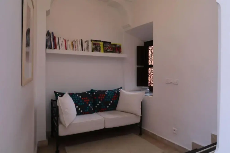 4 Bedrooms Cottage