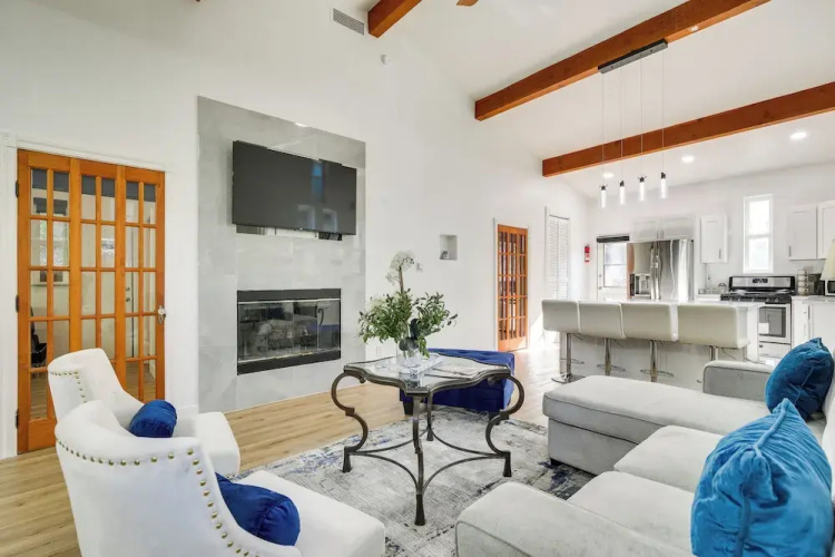 Lake Arrowhead Hideaway W/ Deck & Hot Tub - Lake Arrowhead, CA