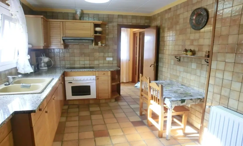 4 Bedrooms Family Villa with pool view