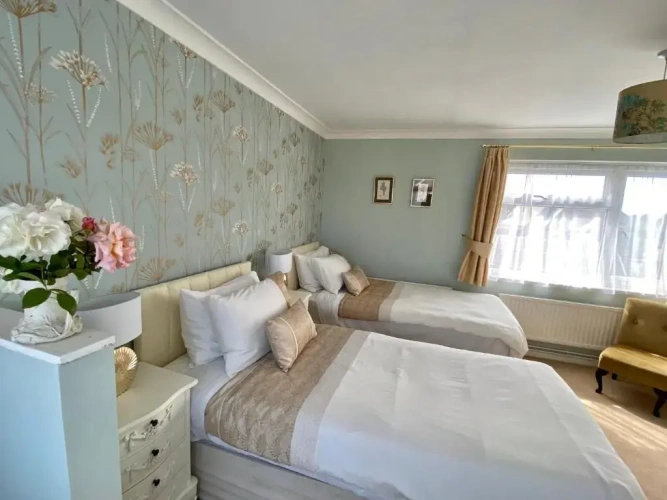 Standard Twin room