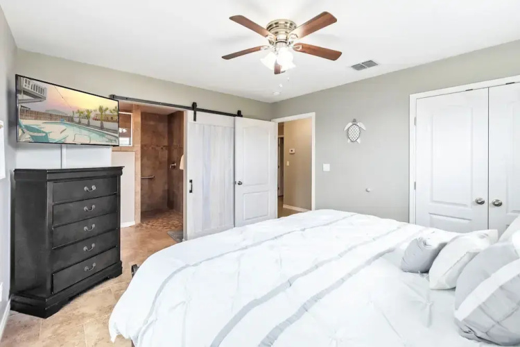 Latitude Adjustment - Private Pool/elevator!