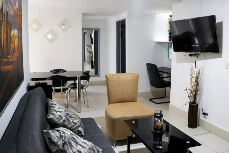 4 Bedrooms Family Apartment with balcony