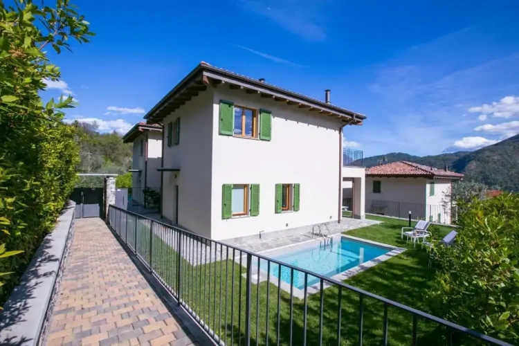 3 Bedrooms Cottage