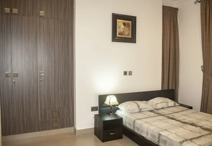 Emerald Suites